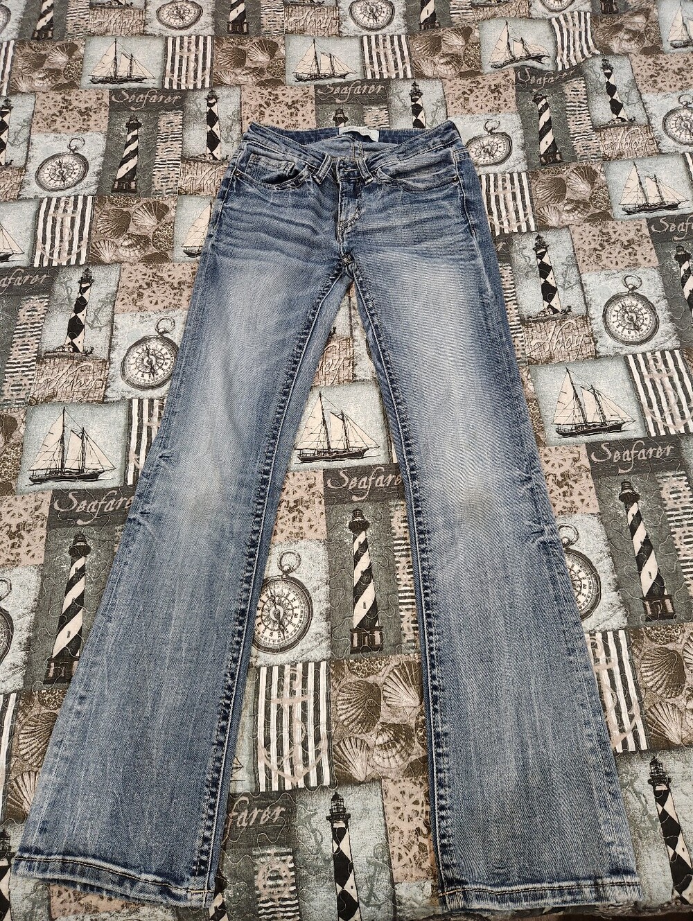 BKE Stella Slim Fit Tailored Bootcut 24 short